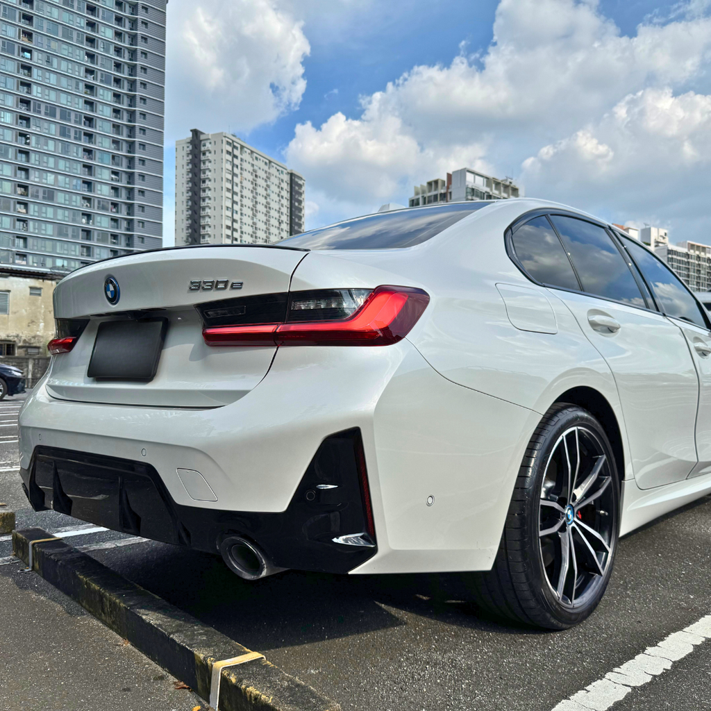 BMW 330e LCI