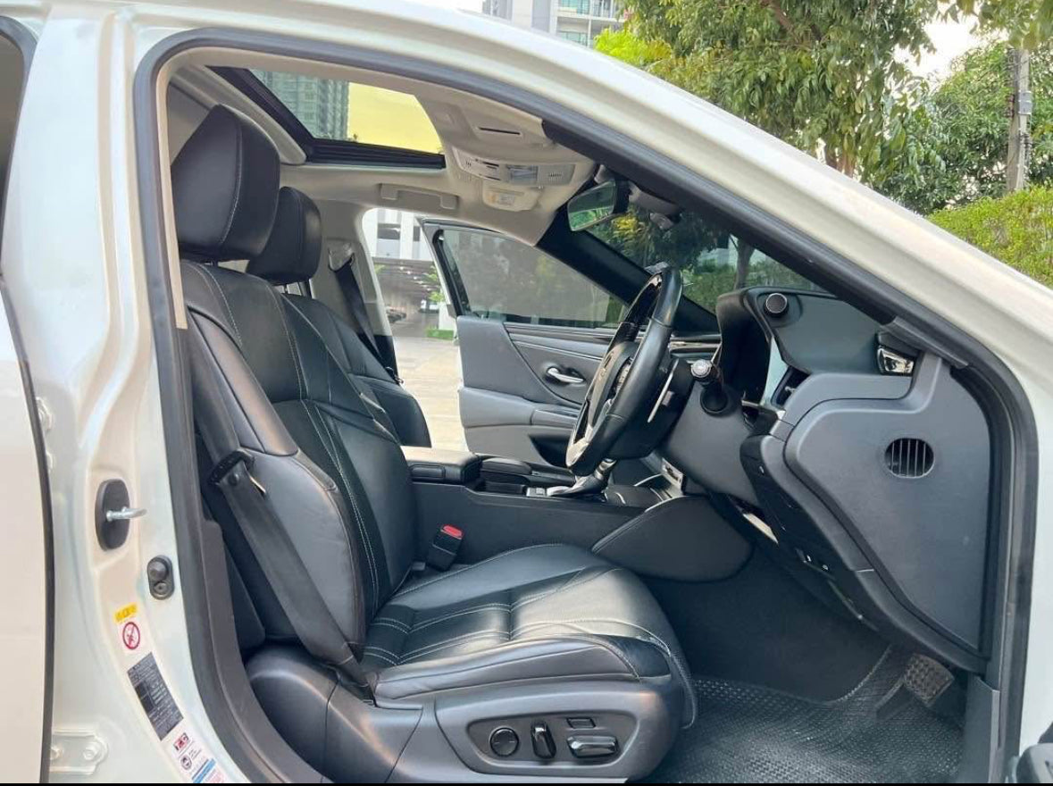 Lexus ES300h