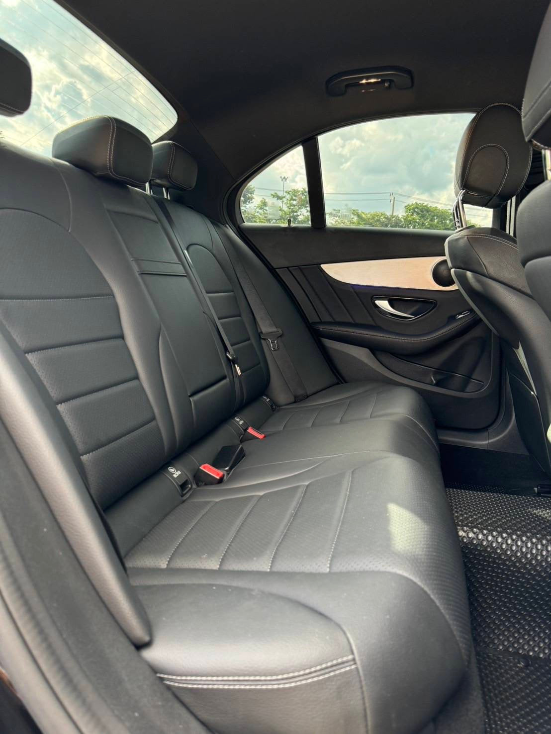 Mercedes Benz C300e